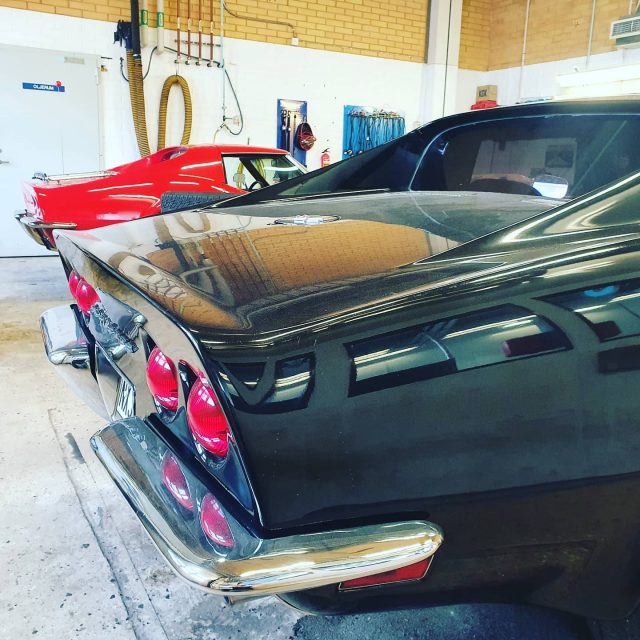 En dubbel 😍 #rumpa #corvette #autoexperten #ax #godkändbilverkstad #landinpettersson